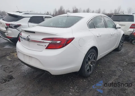2017 Buick Regal Turbo Sport Touring z USA, uszkodzony, nr VIN 2G4GL5EX9H9164787